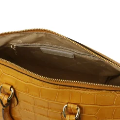 Bauletto aus Leder mit Kroko-Prägung