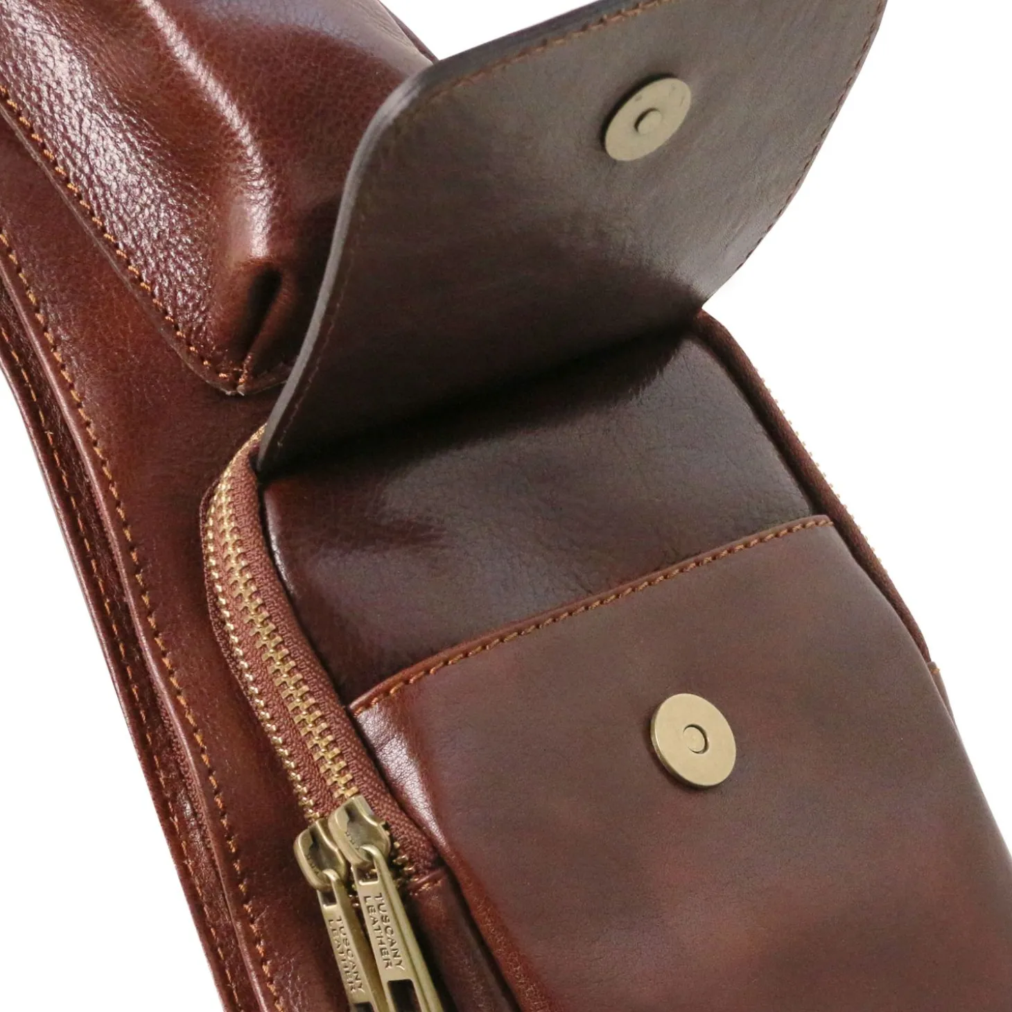 Brusttasche aus Leder