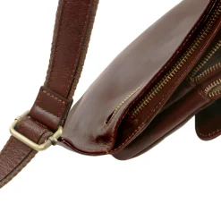 Brusttasche aus Leder