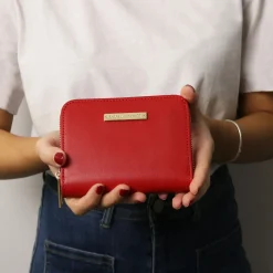Exklusive Damenbrieftasche aus Leder mit Rundum-Reißverschluss