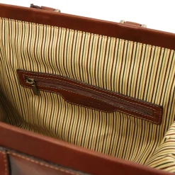 Klassische Doktortasche aus Leder mit Schnalle