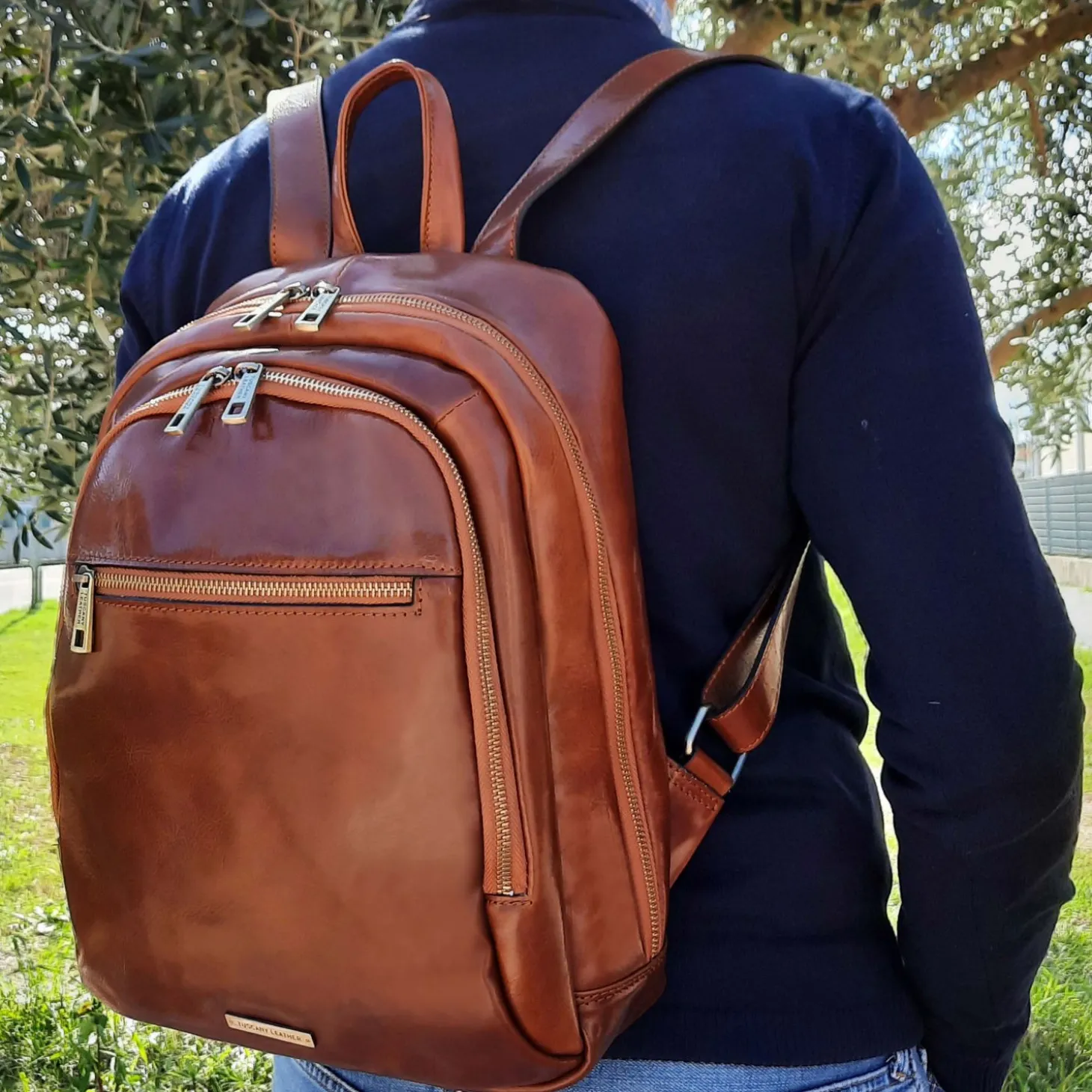 Rucksack aus Leder 2 Fächer