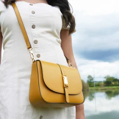 Schultertasche aus Leder