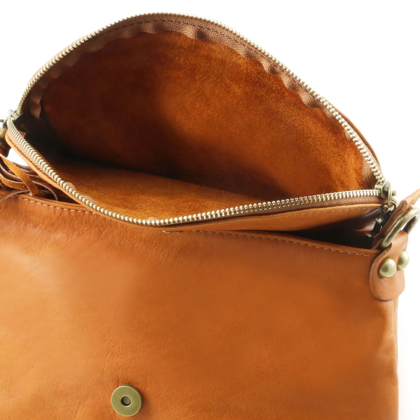 Umhängetasche aus Weichem Leder mit Quasten